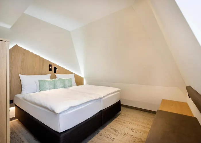 Arcotel Hafencity 4*