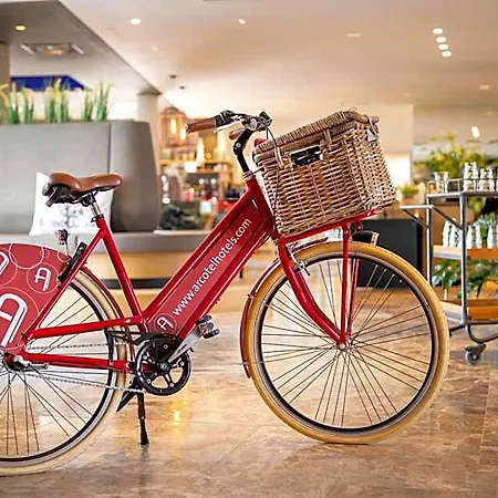 Hotel Arcotel Hafencity 4*