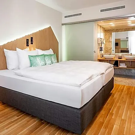 Arcotel Hafencity 4* Dresden