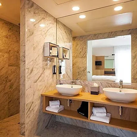 Arcotel Hafencity 4* 드레스덴
