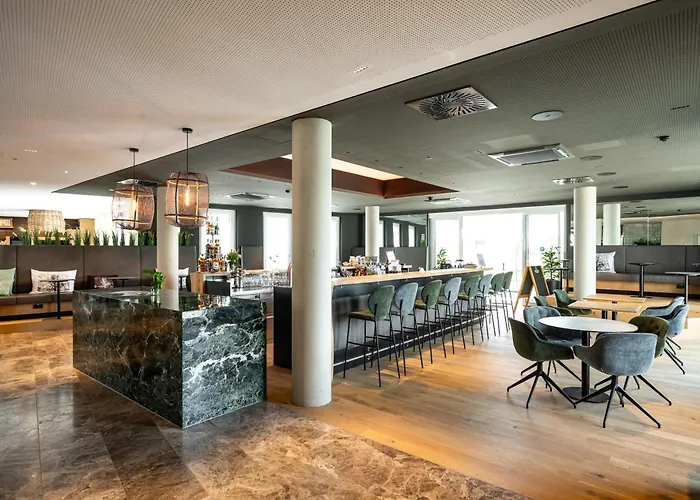 Отель Arcotel Hafencity 4*