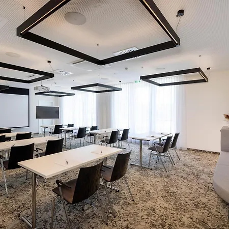 Arcotel Hafencity Отель