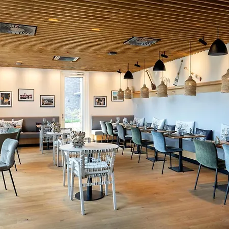 Отель Arcotel Hafencity Дрезден