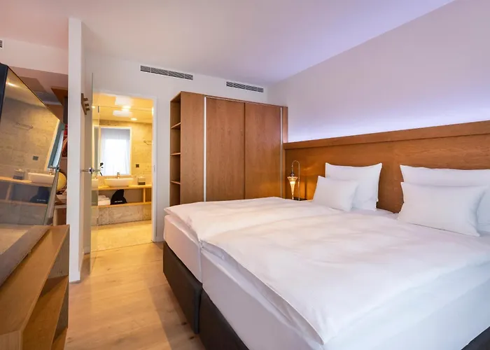 Arcotel Hafencity 4*