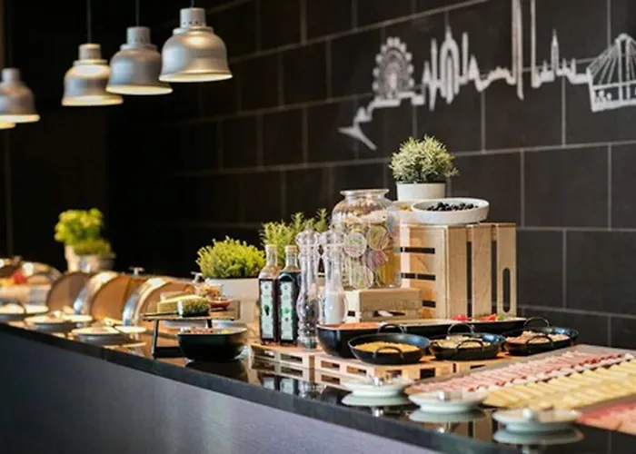 Arcotel Hafencity 4*